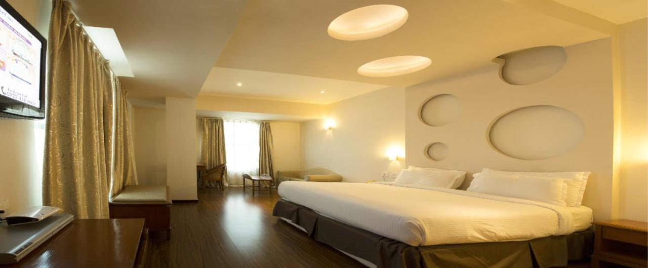 The Orbis Hotel Coimbatore Bagian luar foto
